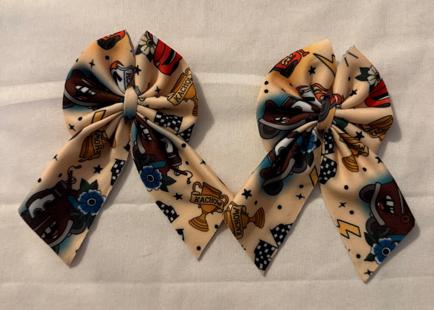 Sailor Piggie Bows